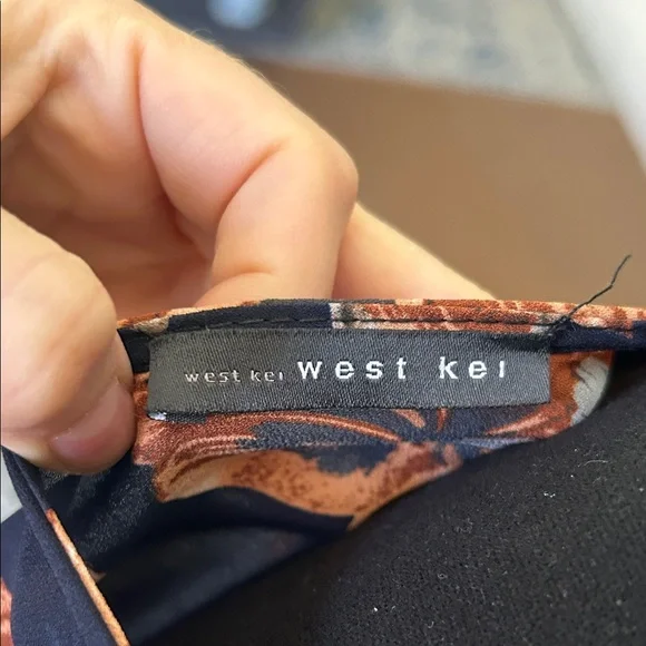 West Kei Navy and Orange Floral Wrap | Size Small - Picture 5 of 7